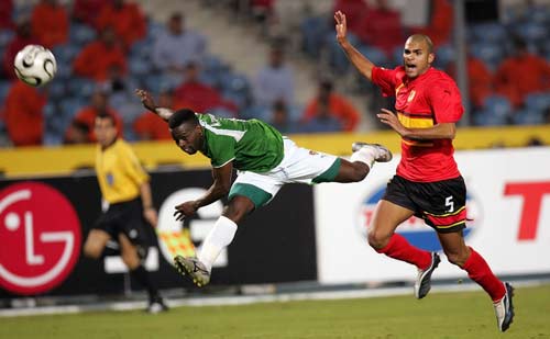 美加墨世界杯抽签出炉，三东道主获上上签，引发争议，詹俊点评小组赛看点。（北美世界杯抽签揭晓：三东道主签运爆表引热议，詹俊解读小组赛看点）