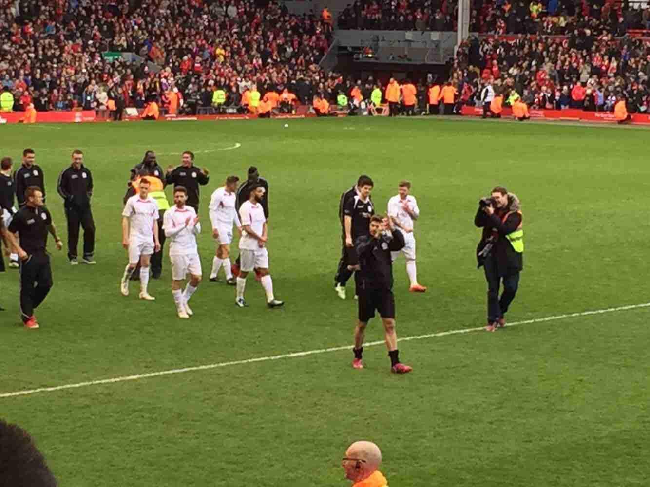 荷兰vs立陶宛：范戴克、德利赫特、哈维-西蒙斯首发（荷兰对阵立陶宛：范迪克、德里赫特、哈维-西蒙斯领衔首发）