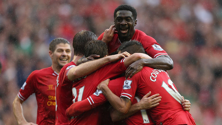 谭龙效力亚泰8年陪球队降级又冲超，如今再次跟随球队降级（谭龙八年亚泰生涯，历经降级与冲超，如今再度随队降级）