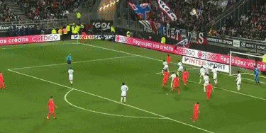 泰州队主帅：曾被贴上傀儡标签，如今炼就笑对所有风雨的底气（泰州队主教练：走出傀儡质疑，如今底气十足笑迎风雨）