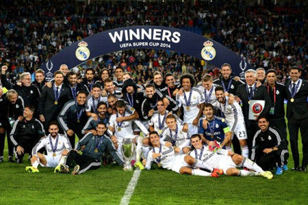 今天是海港足球俱乐部一线队球员武磊的生日，让我们...（海港足球俱乐部一线队球员武磊今日生日，一起送上祝福）