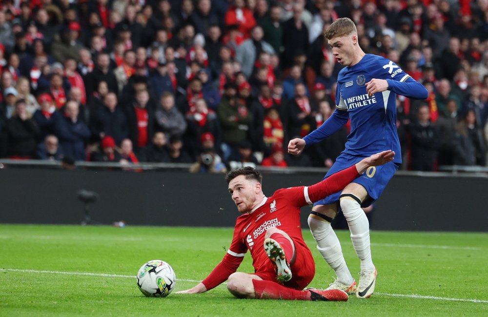 米兰客战拉齐奥：莱奥领衔，亚沙里、里奇、拉比奥出战（米兰做客拉齐奥：莱奥挂帅，亚沙里、里奇、拉比奥悉数登场）