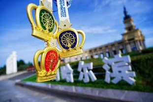 范戴克：不认为西蒙斯是有意要伤害我，但当然给我造成了伤害（范戴克：不认为西蒙斯故意伤人，但确实对我造成了伤害）