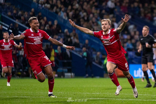 足坛一些球员会不会是有其他副业……？（足坛球员中有人在兼顾副业吗？）