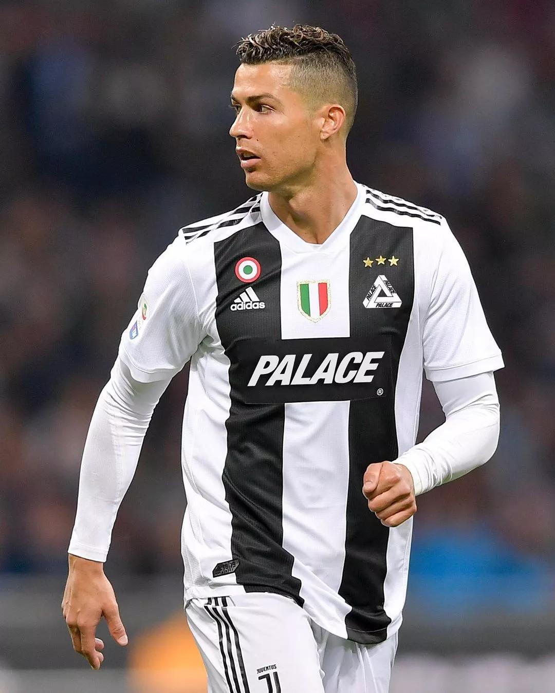 欧文连续突破得分，全队士气高涨（欧文连番强突砍分，球队士气飙升）