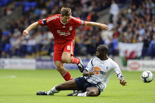 热刺曼联押宝欧罗巴决战 数据：破咒4连杀太难？（热刺与曼联押注欧联生死战 数据显示：想破咒达成四连胜太难？）