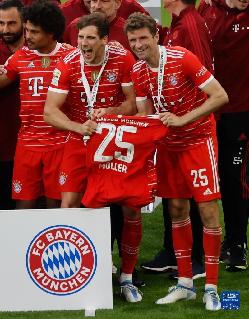 全北助教对主裁做出种族歧视动作遭到重罚。提前夺得...