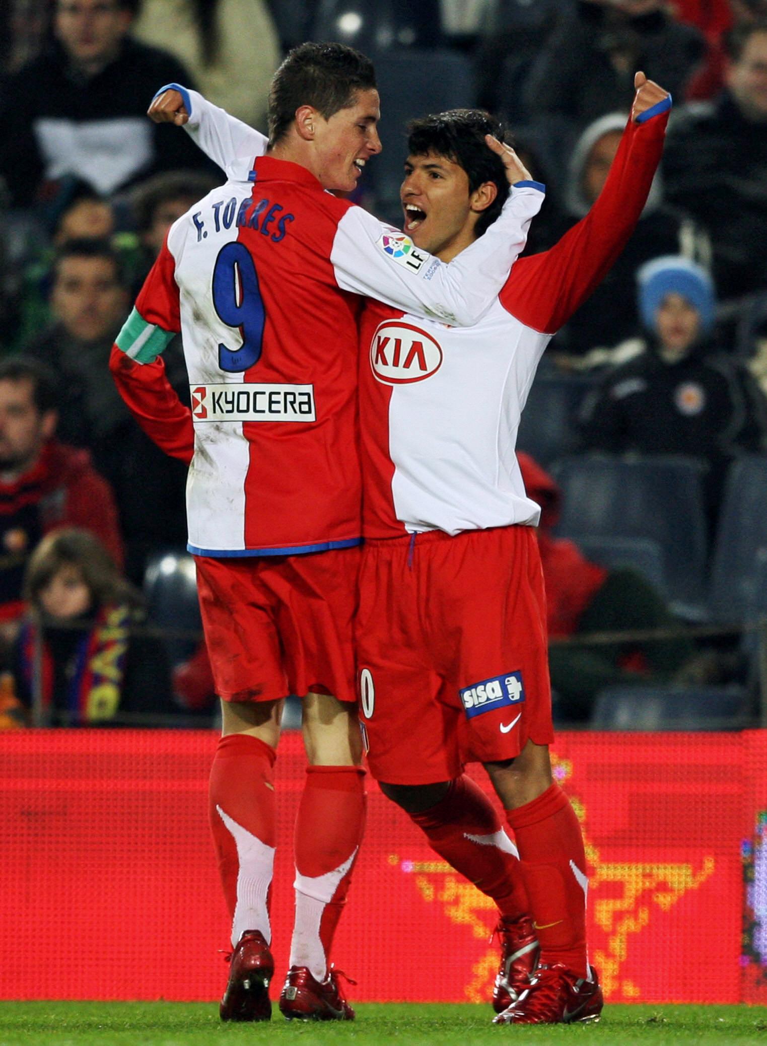 乔纳森-戴维：儒尼尼奥是史上最佳任意球手，他总能将球打进（乔纳森-戴维：儒尼尼奥是历史第一任意球大师，几乎每次都能破门）