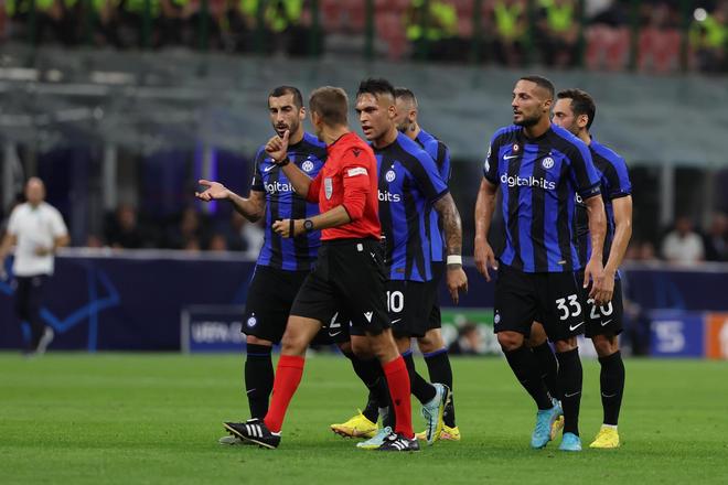 比塞克：参加世界杯是我的最大目标；无视转会传闻专注于国米（比塞克：冲击世界杯是我的首要目标，不理会转会传言全心投入国米）